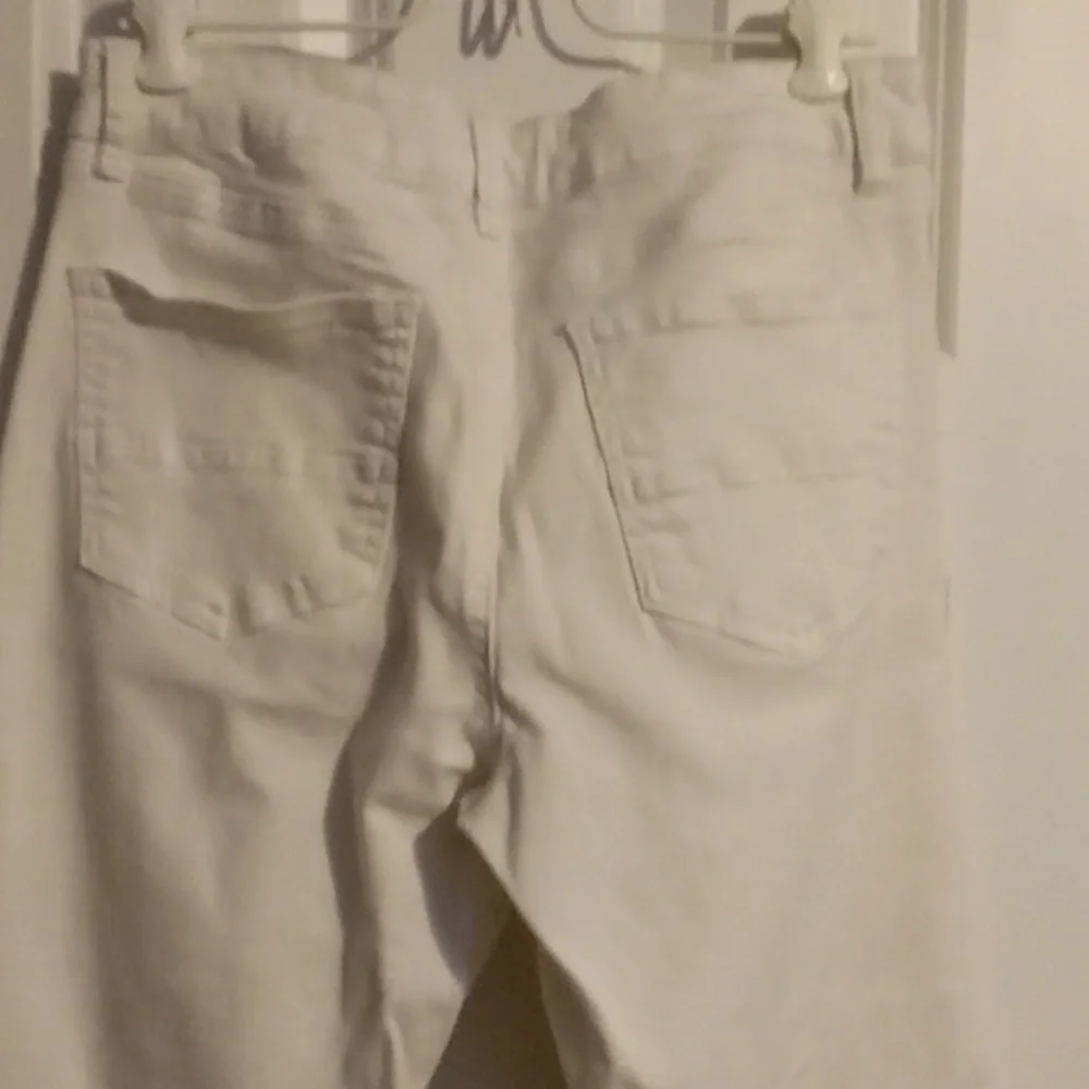 Refuge Crisp White Skinny Jeans - Picture 6 of 7